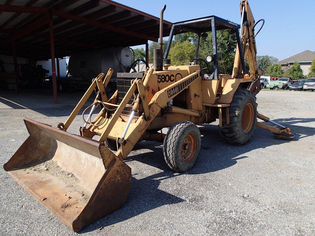 1976 Case 580C backhoe loader - s/n 8952229