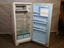 Allis-Chalmers CR-10 refrigerator