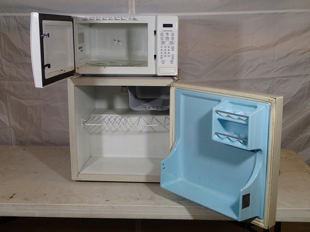 Summit cube refrigerator and GE microwave oven