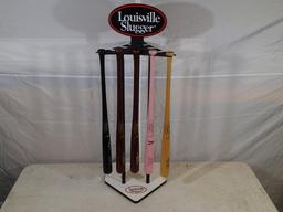 Louisville Slugger 12-bat display stand w/(5) personalized bats