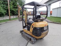 1999 Caterpillar 301.5 Excavator - PIN 3YW01256