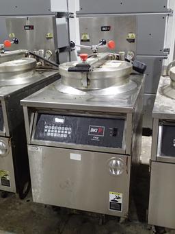 BKI FKM-FC pressure fryer w/drain pan - 208v 3ph