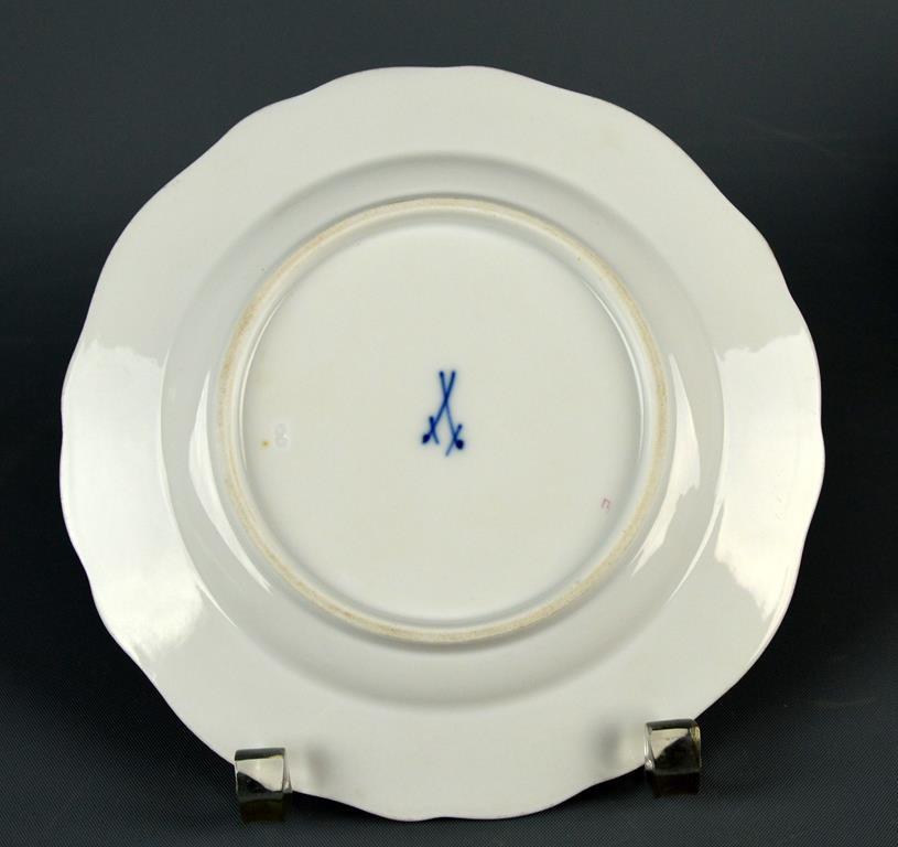 Fine Antique German Porcelain: Meissen Tea Set “Small Flowers”