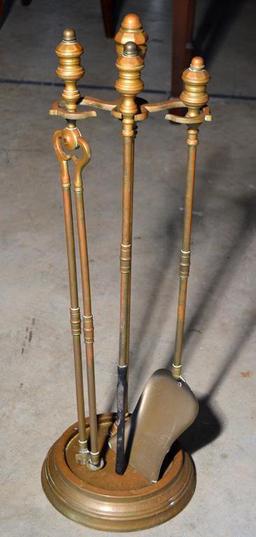 Antique Brass Fire Tool Set (Matches both sets of Andirons, Lots 165 / 166)