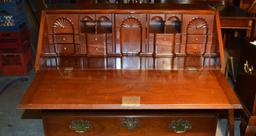 Vintage Kittinger Colonial Williamsburg Chippendale Mahogany Slant Front Desk