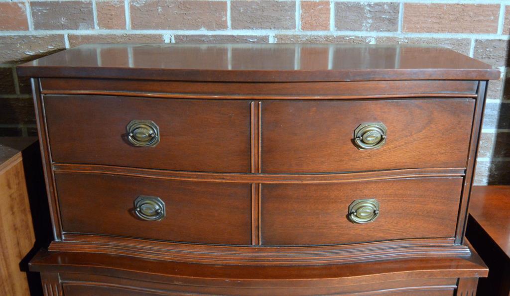 Vintage Mahogany Chest on Chest 2 Over 3, Lots 9-11 Match