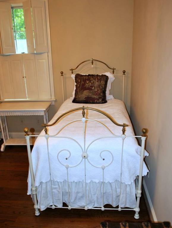 Lovely Antique Late 19th – Early 20th  C. White Enameled Iron & Brass Finial Twin Size Bed & Bedding