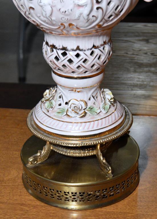 Capo Di Monte Style Vintage Porcelain Table Lamp