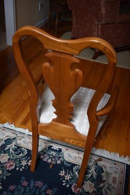 Set of 6 Light Stained Oak Dining Chairs By Sumter Cabinet Co., Queen Anne Style, 1 Master