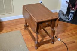 Athens Maple Drop Leaf End Table (Matches Lot 9)