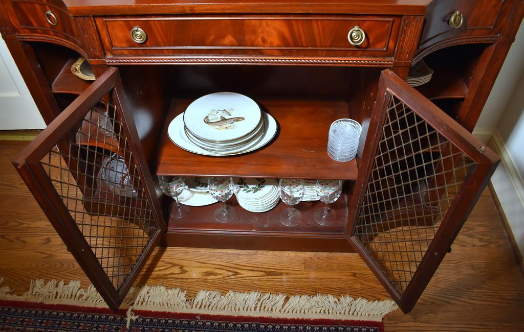 Vintage Federal Style Mahogany Sideboard w/ Flame Mahogany Drawer Fronts, Lattice Doors