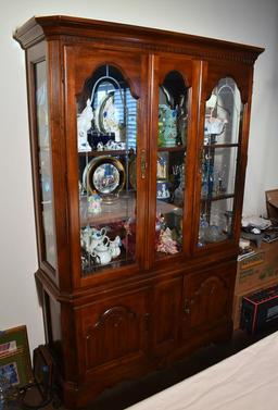 Keller Cherry China Cabinet w/Etched Glass, Mirrored Back, Lighted (Lots 18 -21 Are a Suite)