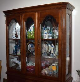Keller Cherry China Cabinet w/Etched Glass, Mirrored Back, Lighted (Lots 18 -21 Are a Suite)