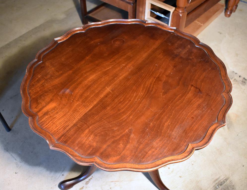 Vintage Queen Anne Style Mahogany Pie Crust Tea Table with Snake Feet