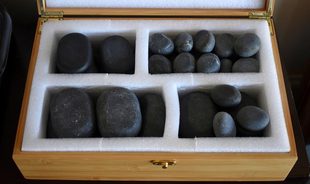 Sivan Professional Massage Stone Warmer with Stones—Never Used