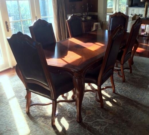 Splendid Hooker Furniture Sunburst Top Cherry Dining Room Table with Extension Leaf