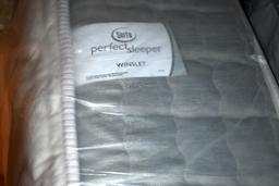 New in Packaging Queen Size Serta Perfect Sleeper (Winslet) Mattress & Box Springs