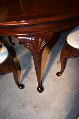 Elegant Queen Anne Style Banded Mahogany Dining Table by Councill Furniture w/ Protective Pads Set