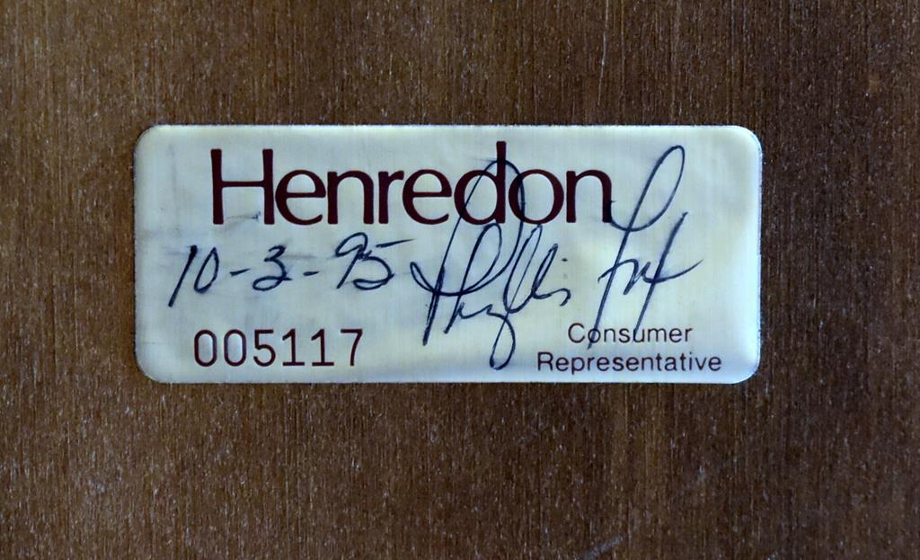 Gilt Henredon Bow Front Lighted Curio w/ Mirrored Back, Glass Shelves