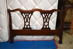 Elegant Georgetown Galleries by Ritter Carved Mahogany Twin Bed w/ Sealy BackSaveRx Mattress/Springs