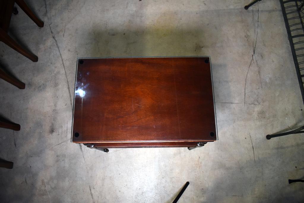 Elegant Vintage Mahogany Side Table w/ Drawer and Pull Out Candlestand, Caster Feet, Reeded Legs