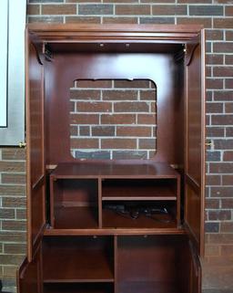 Riverside Mahogany Finish Entertainment / Media Armoire