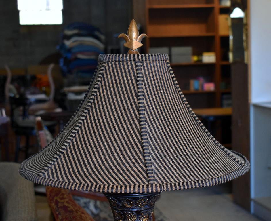 Handsome Contemporary Fleur-de-Lis Table Lamp, 30” H