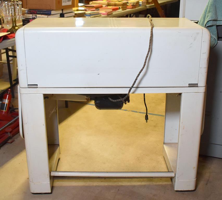 Vintage GM Frigidaire Electric Ironer, Model IJ-30 / IK-30, White Enamel Cabinet