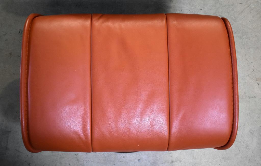 Ekornes Stressless Paloma /Burnt Orange Leather Scandinavian Swivel Recliner, Ottoman & Drink Stand