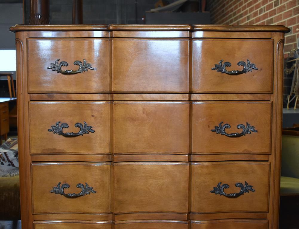 Elegant Vintage Five Drawer Dresser Chest