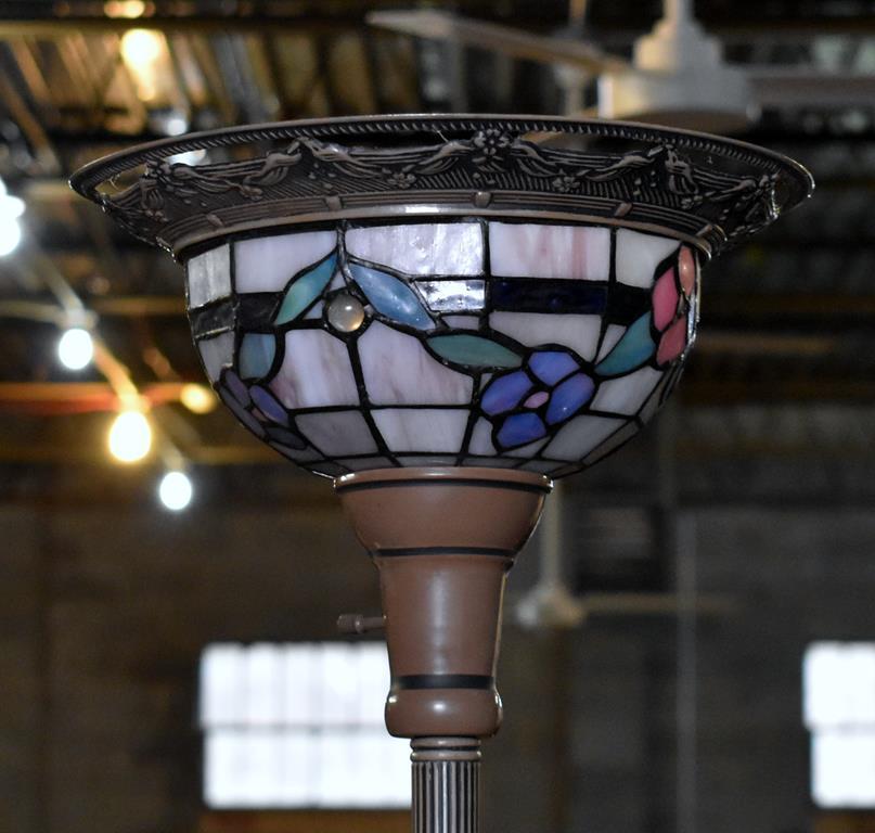 Contemporary Tiffany Style Stained Glass Floor Lamp