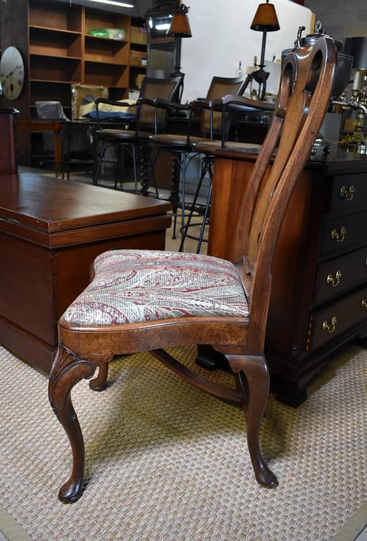 George I Style English Burled Walnut Side Chair, Late 19th C., Exceptionally Graceful Form