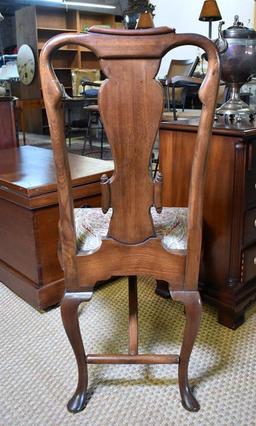 George I Style English Burled Walnut Side Chair, Late 19th C., Exceptionally Graceful Form