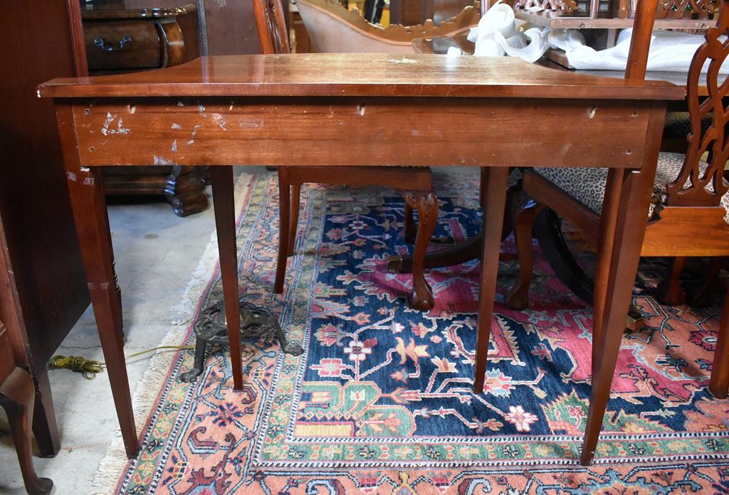 Hammary Furn. Hepplewhite Style Satinwood Inlaid Mahogany Side Table