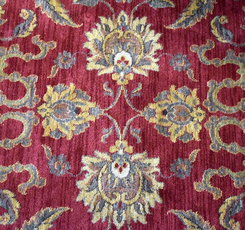 Sphinx by Oriental Weavers Red “Allure” Machine Made Rug USA, 6.5 x 9.5'