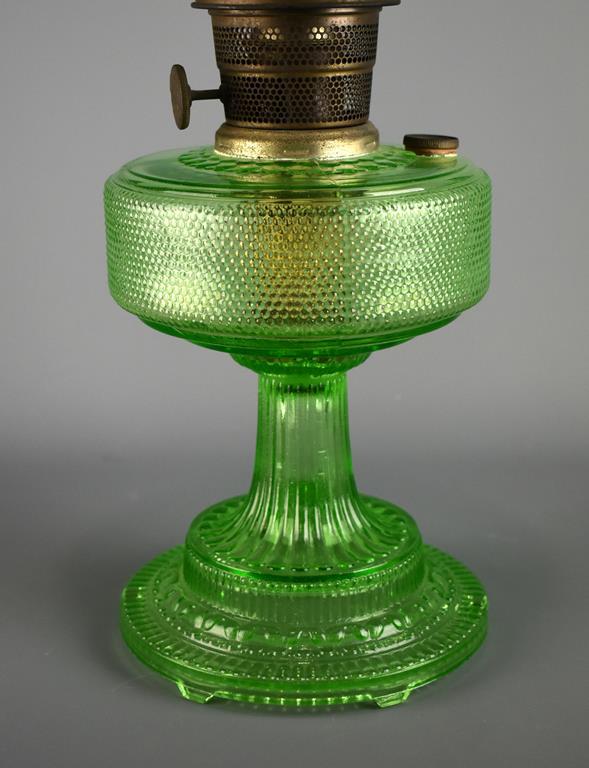 Lovely Antique Aladdin Model B Oil Lamp with Green Glass Font/Base & Hand Painted Glass Shade