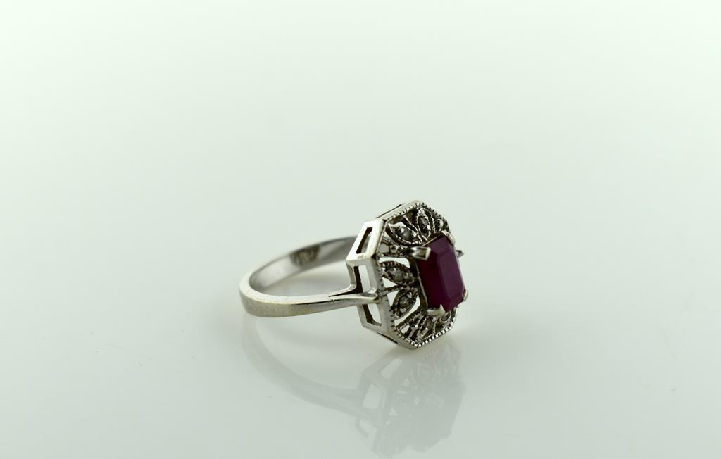 14K White Gold with Natural Ruby and Diamonds Ring, Size 7.5