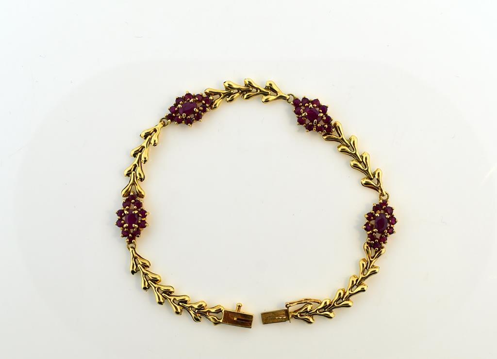 14K Gold and 3.4 Carat Natural Ruby 7.5” Link Bracelet