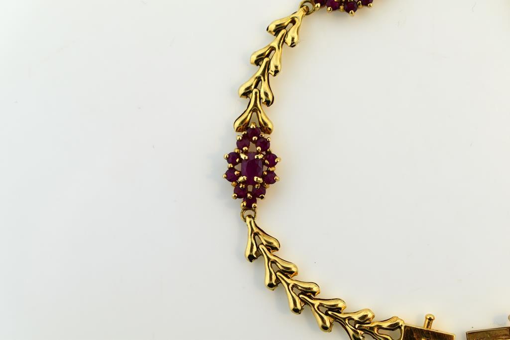 14K Gold and 3.4 Carat Natural Ruby 7.5” Link Bracelet