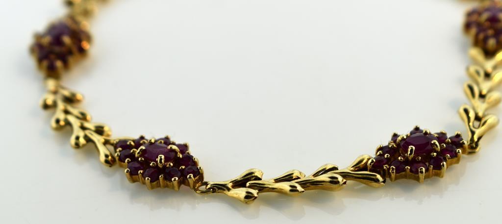 14K Gold and 3.4 Carat Natural Ruby 7.5” Link Bracelet