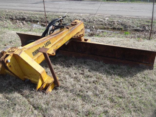 RHINO 1400 3pt Hydraulic 10ft Blade