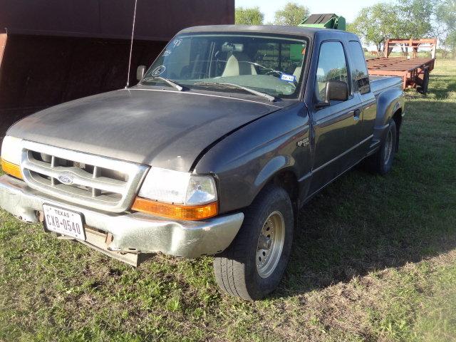 1998 Ford XLT Ranger Extended Cab, Step-Side Pickup