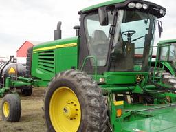 John Deere R450 Self-Propelled Swather