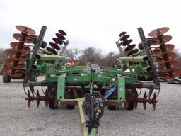 John Deere 650-25ft Folding Disk