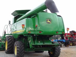 John Deere 9770 STS 2WD Combine