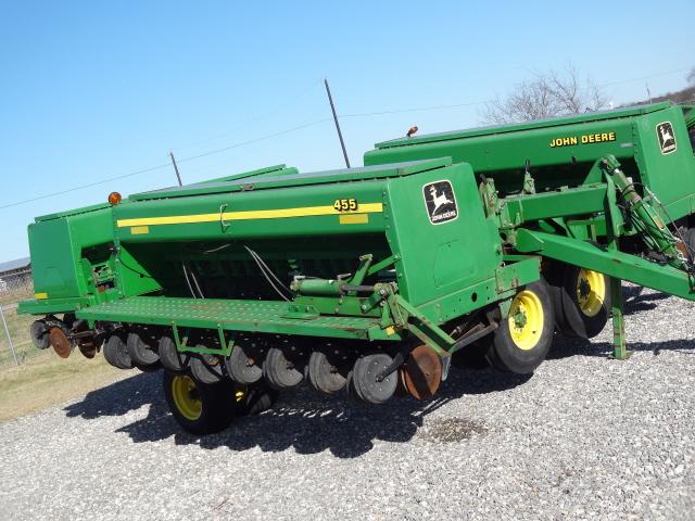 John Deere 455, 30ft Folding Grain Drill