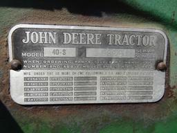 John Deere Model 40 Vintage Tractor - Wide Front