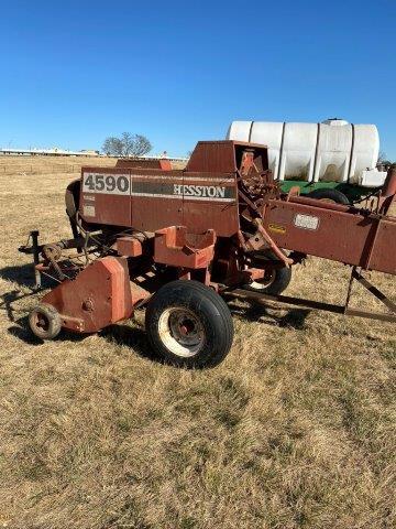 Hesston 4590 Inline Square Hay Baler