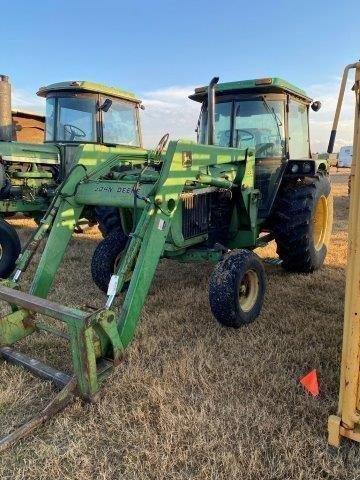 John Deere 2555 Cab & Air Tractor