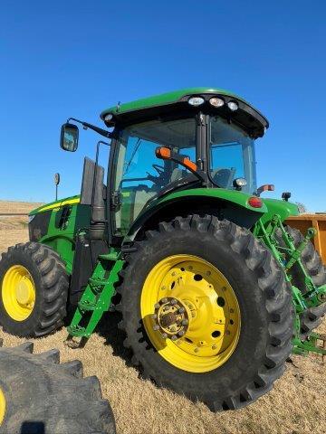 John Deere 7200R Tractor